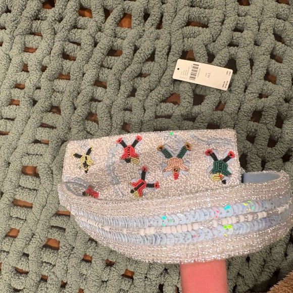 The Fiona Beaded Bag: Winter Icon Edition - Picture 4 of 17